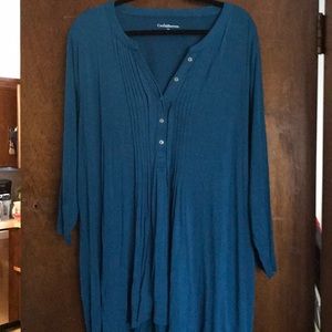 Flowy teal tunic.